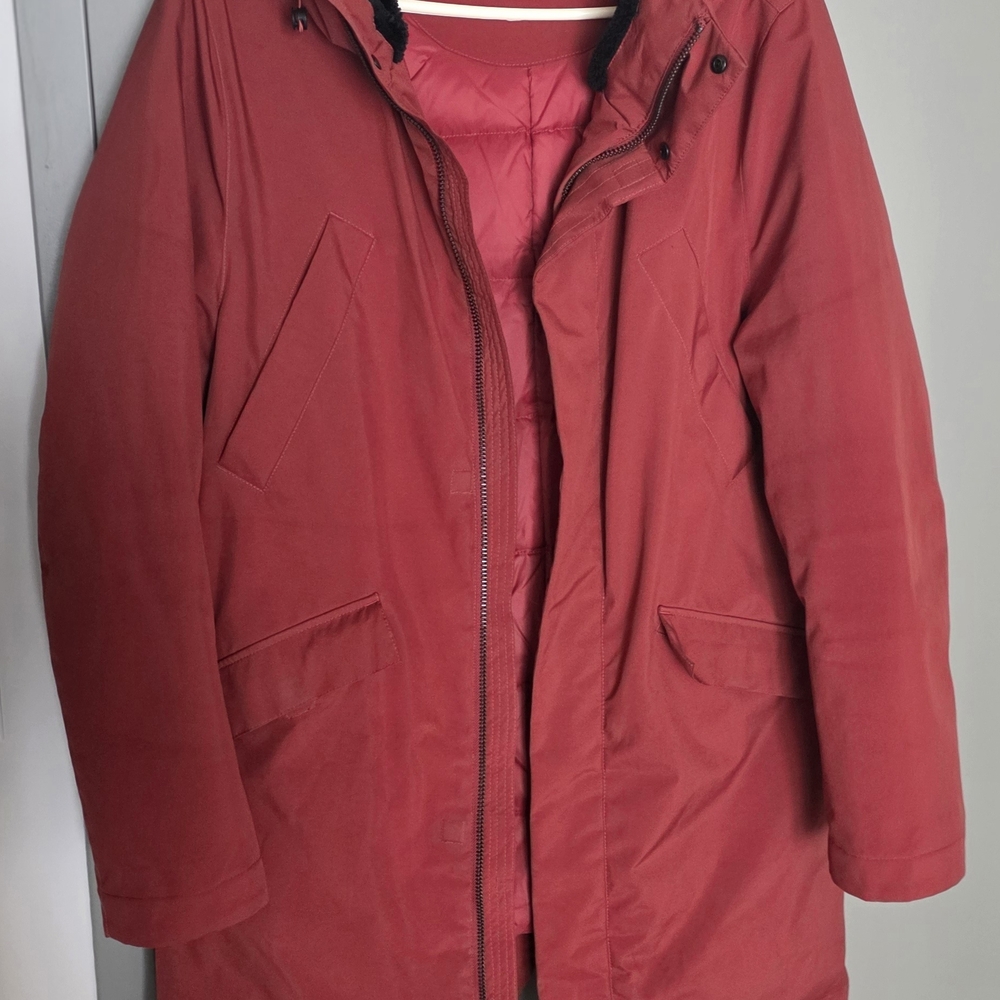 Simons Le 31 Red Jacket
